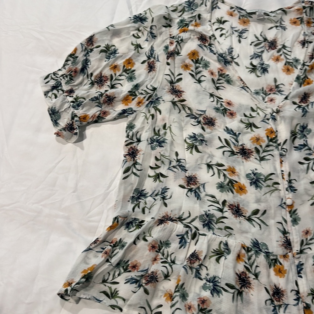 Sale 🎆Lucky Brand botton up babydoll style Blouse size Large - Picture 5 of 7